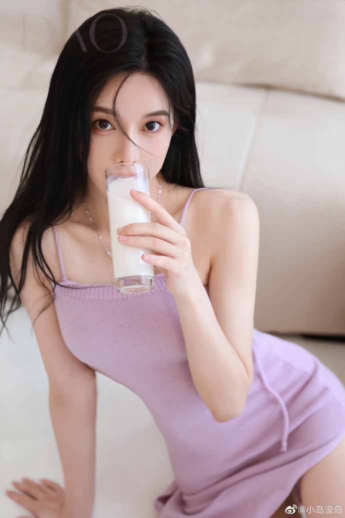 呼喊与细语 封面
